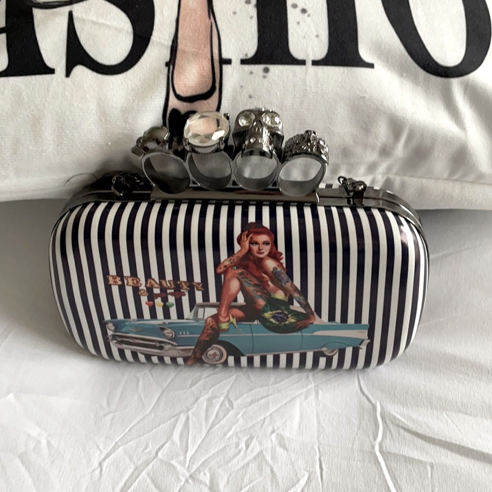 It’s fashionable and a eye looker